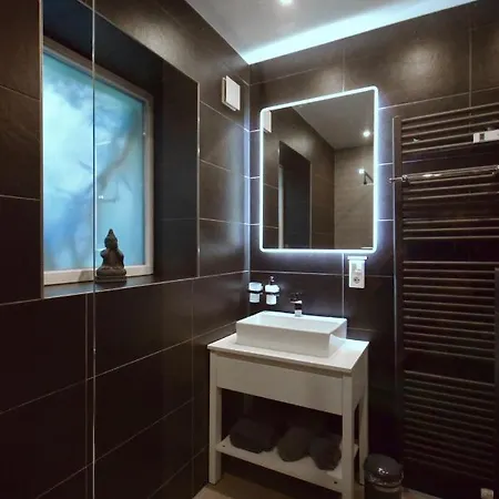 Jordan Executive Furnished 杜塞尔多夫