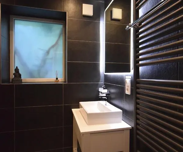 Jordan Executive Furnished Düsseldorf